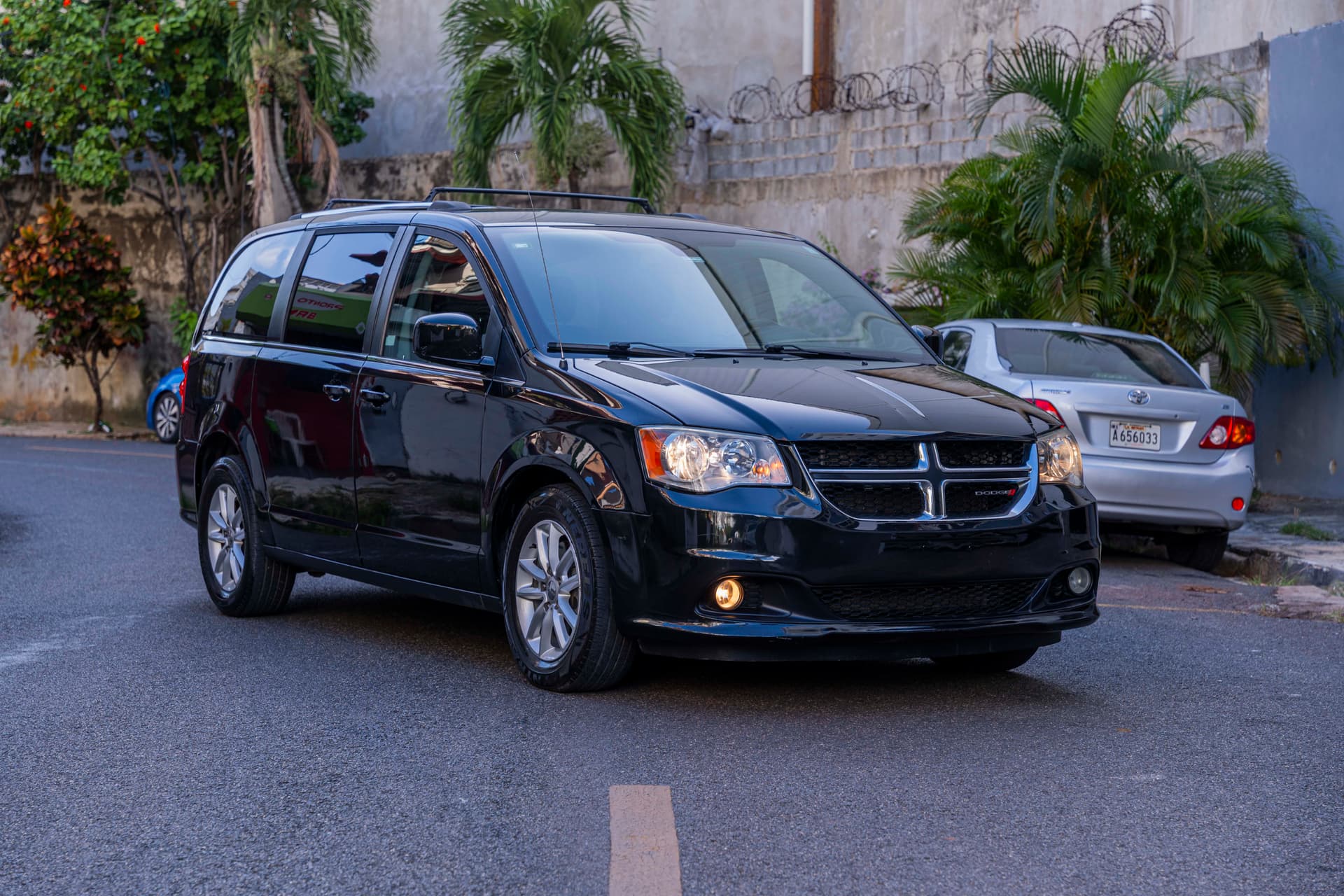 Dodge Grand Caravan 2018 Negro
