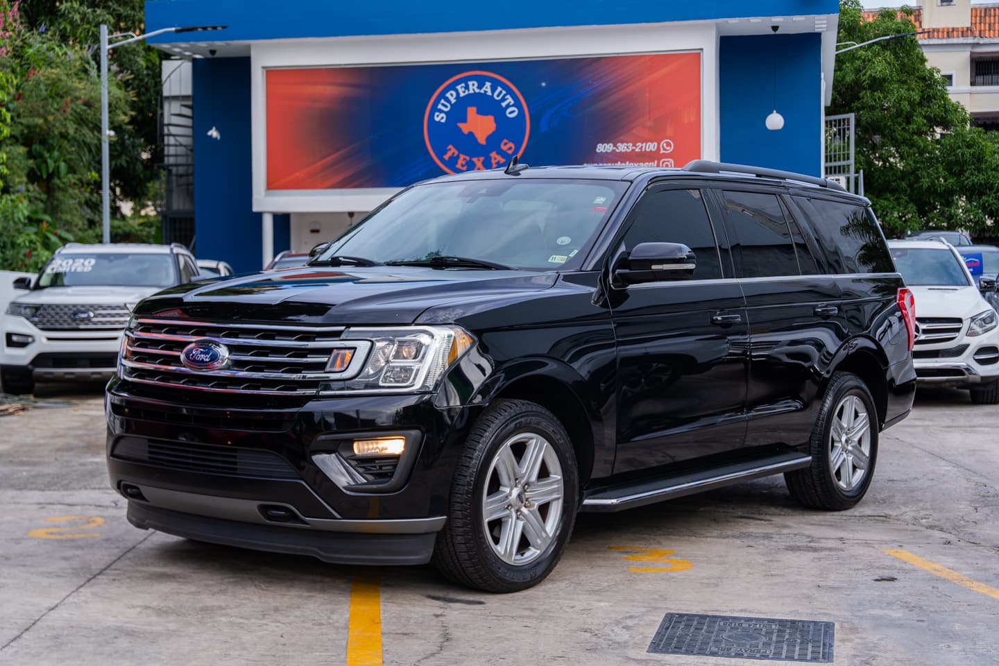 Ford Expedition XLT 2019 Negro