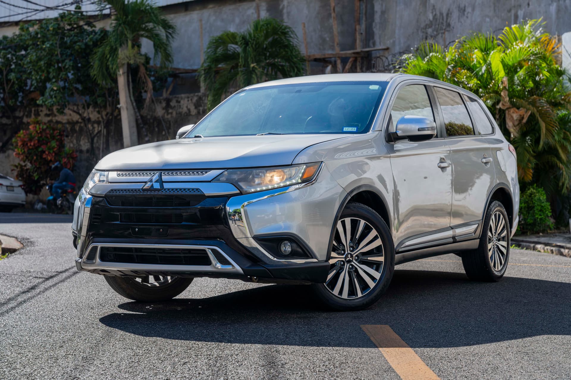 Mitsubishi Outlander SE 2019 Gris